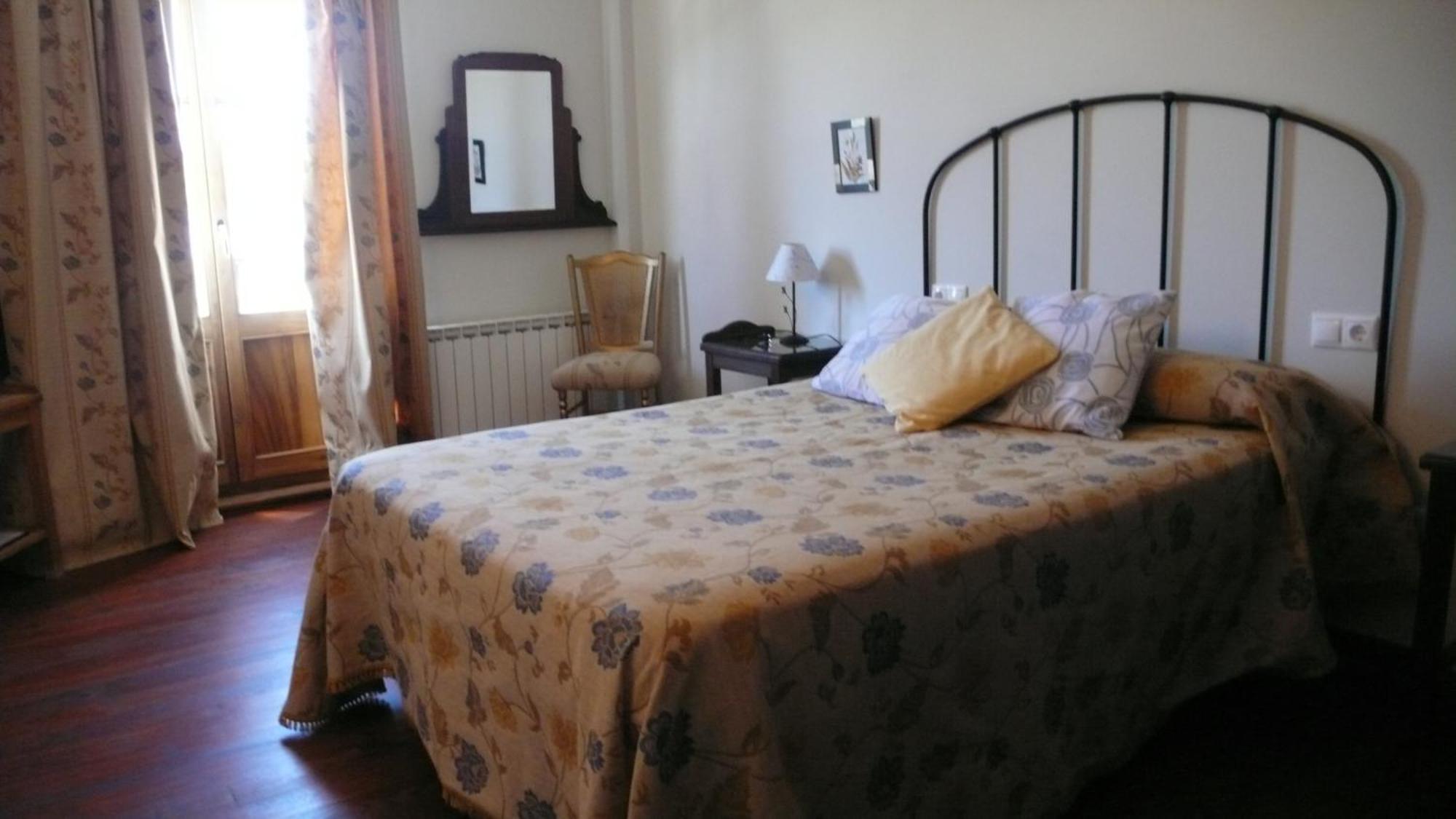 Hotel Rural La Peregrina Carucedo Quarto foto